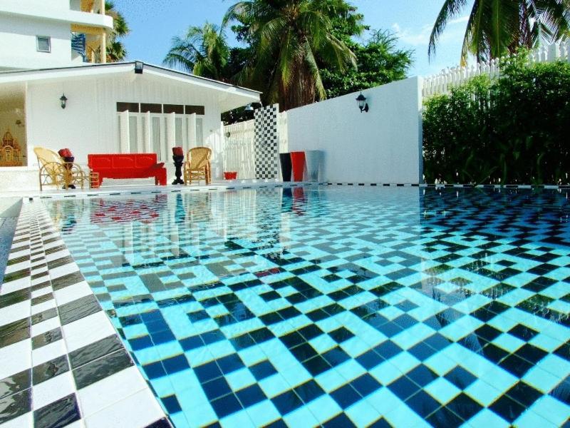 Hotel The Hen HHQ Zewnętrze zdjęcie