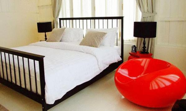 Hotel The Hen HHQ Zewnętrze zdjęcie